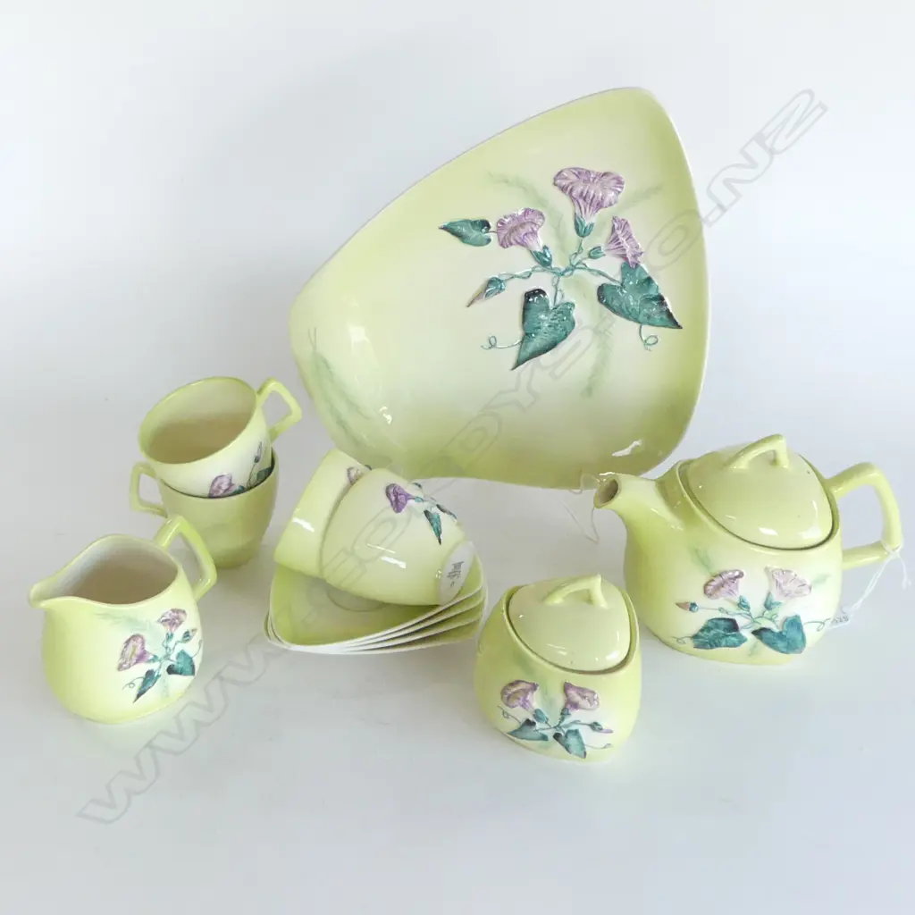 CARLTONWARE  CONVOLVULUS PAT TEASET 4C/SS TEAPOT H120MM CREAM SUGAR & SANDWICH PLATE Image 1++