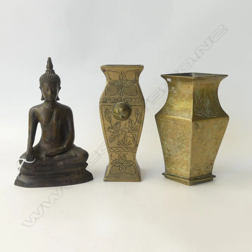PR ORIENTAL BRASS VASES H.190mm + BUDDHA H.200mm Image 1++