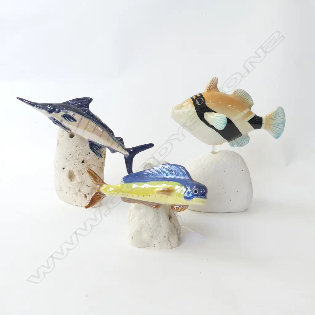 3 PC; STATE FISH, MARLIN & OTHER, CERAMIC SCULPURES MOUNTED ON VOLCANIC ROCK BASE, HANDCRAFTED HAWAII, 200mm (tallest) Image 1++