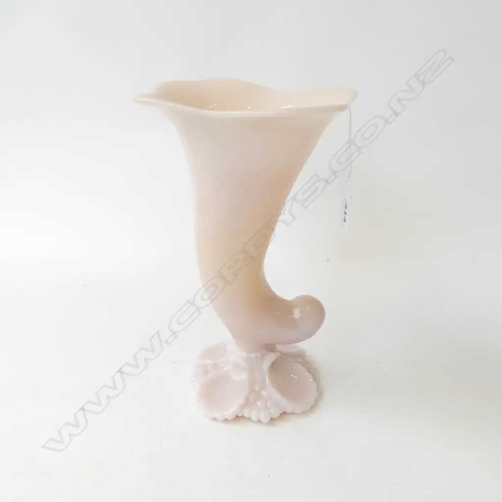 PINK MILK GLASS CORNUCOPIA, CAMBRIDGE CROWN TUSCAN. H.240mm. Image 1++