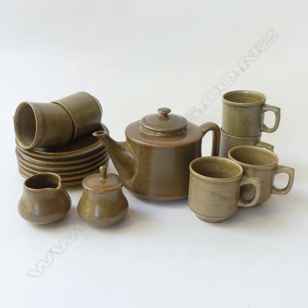 TEMUKA TEASET  TEAPOT 6 C/S & CREAM SUGAR  Image 1++