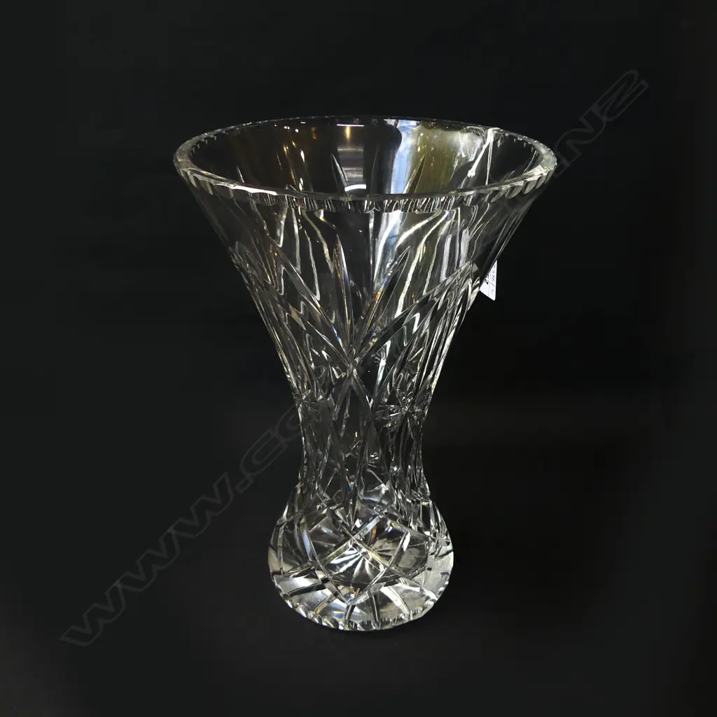 LG CRYSTAL VASE H.300mm Image 1++