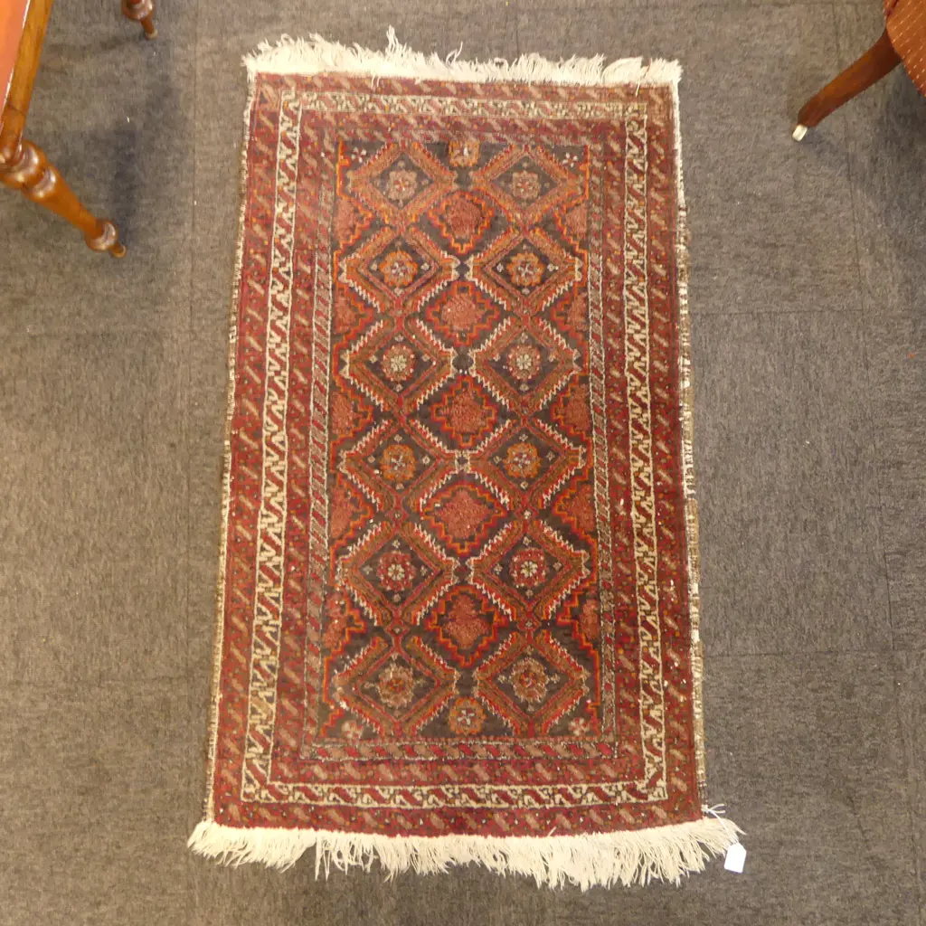 SMALL HAND KNOTTED WOOL PILE RUG 1100x680mm Image 1++