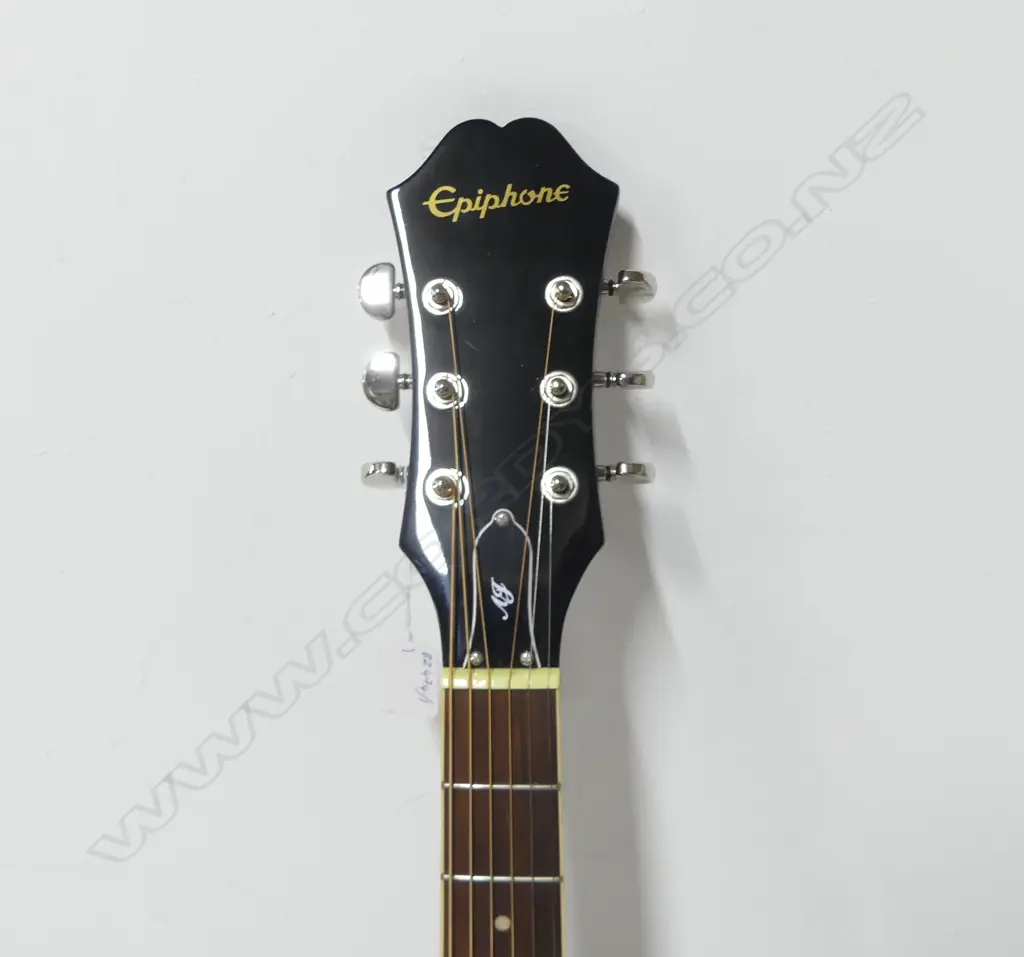 EPIPHONE AJ220SCE/VS ELECTRIC ACOUSTIC GUITAR WITH SOFT CASE Image 1++