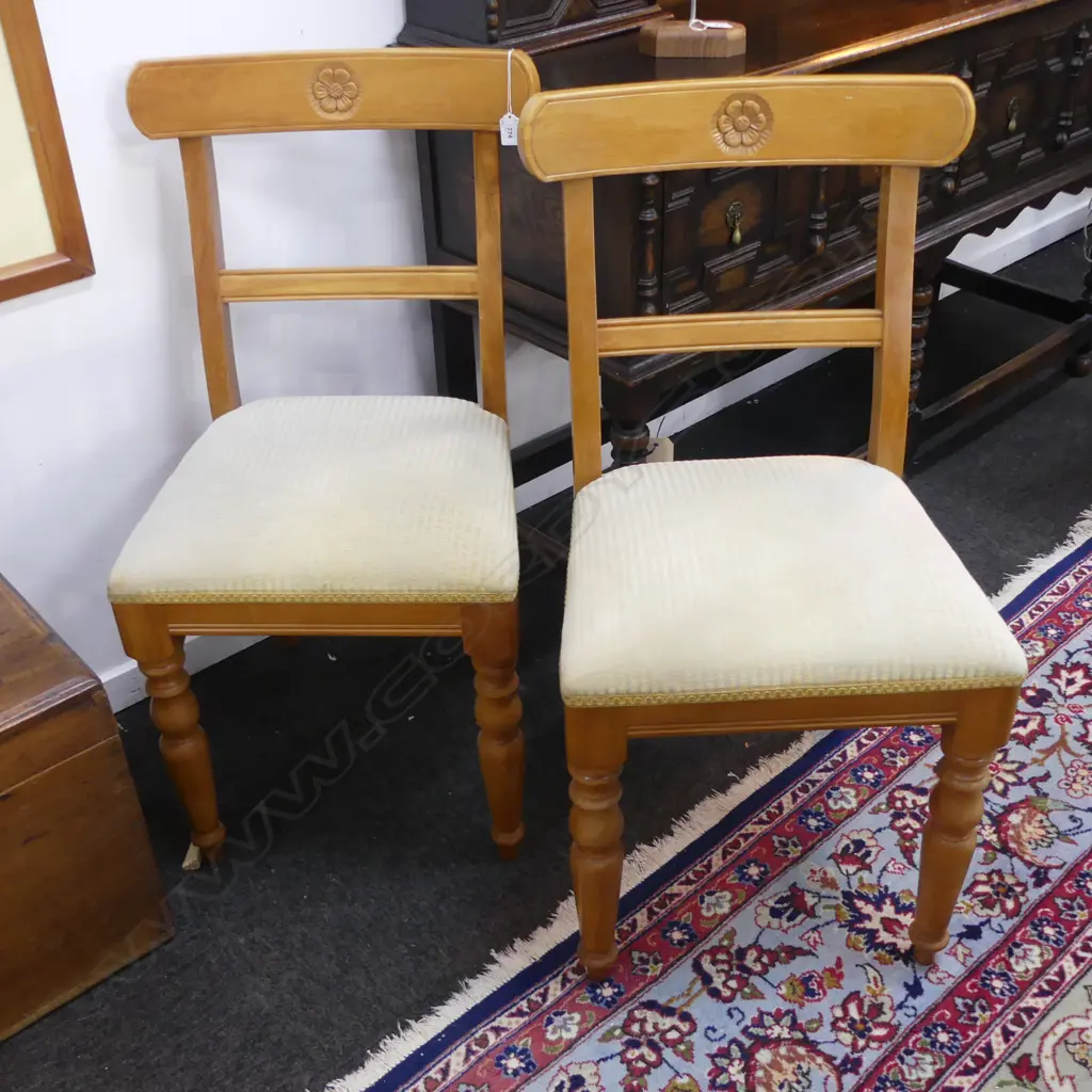 PR RIMU VICTORIAN STYLE DINING CHAIRS Image 1++