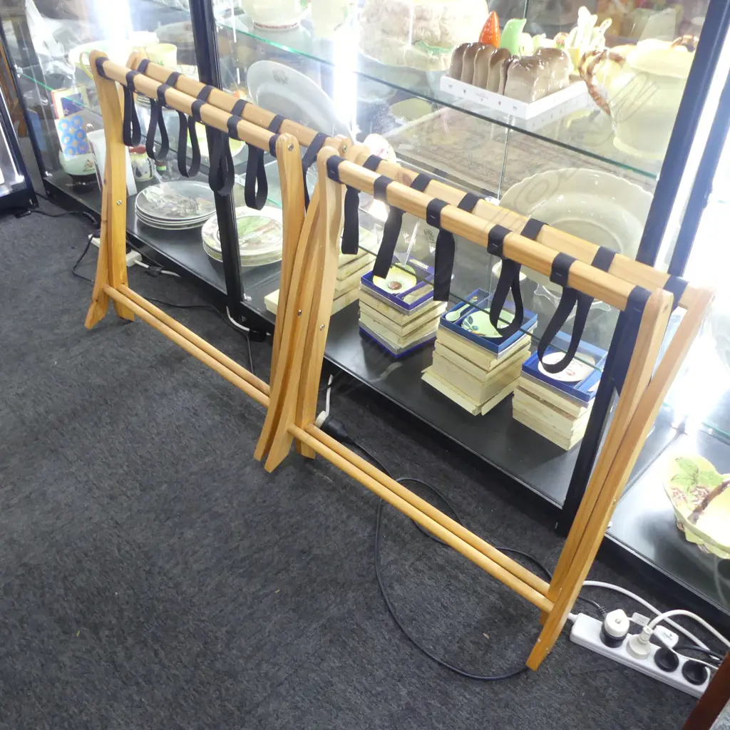 PR FOLDING WOODEN SUITCASE STANDS Image 1++