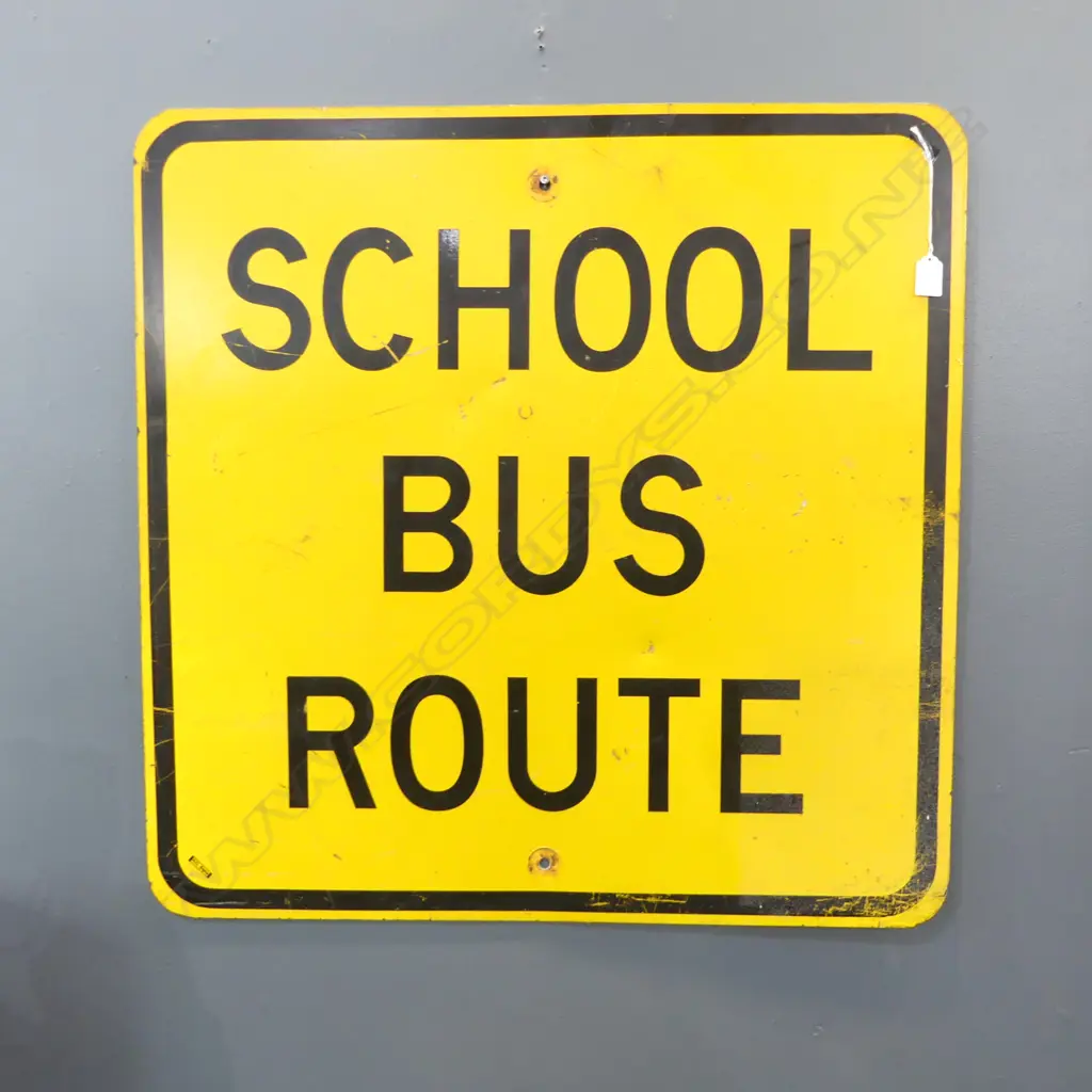 VINTAGE METAL SCHOOL BUS SIGN 740X740MM Image 1++
