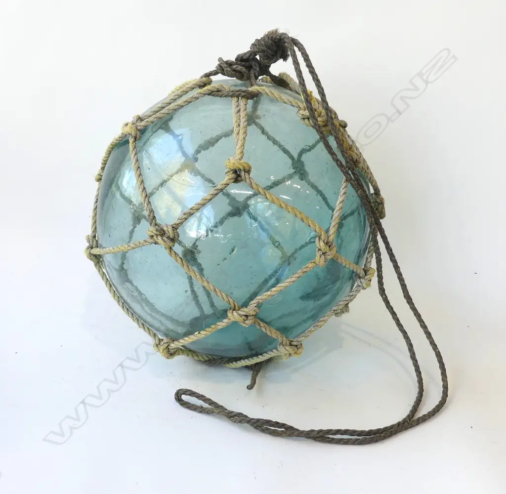 OLD GLASS FISHING FLOAT WITH NETTING hand blown APPROX. Dia.400mm Image 1++