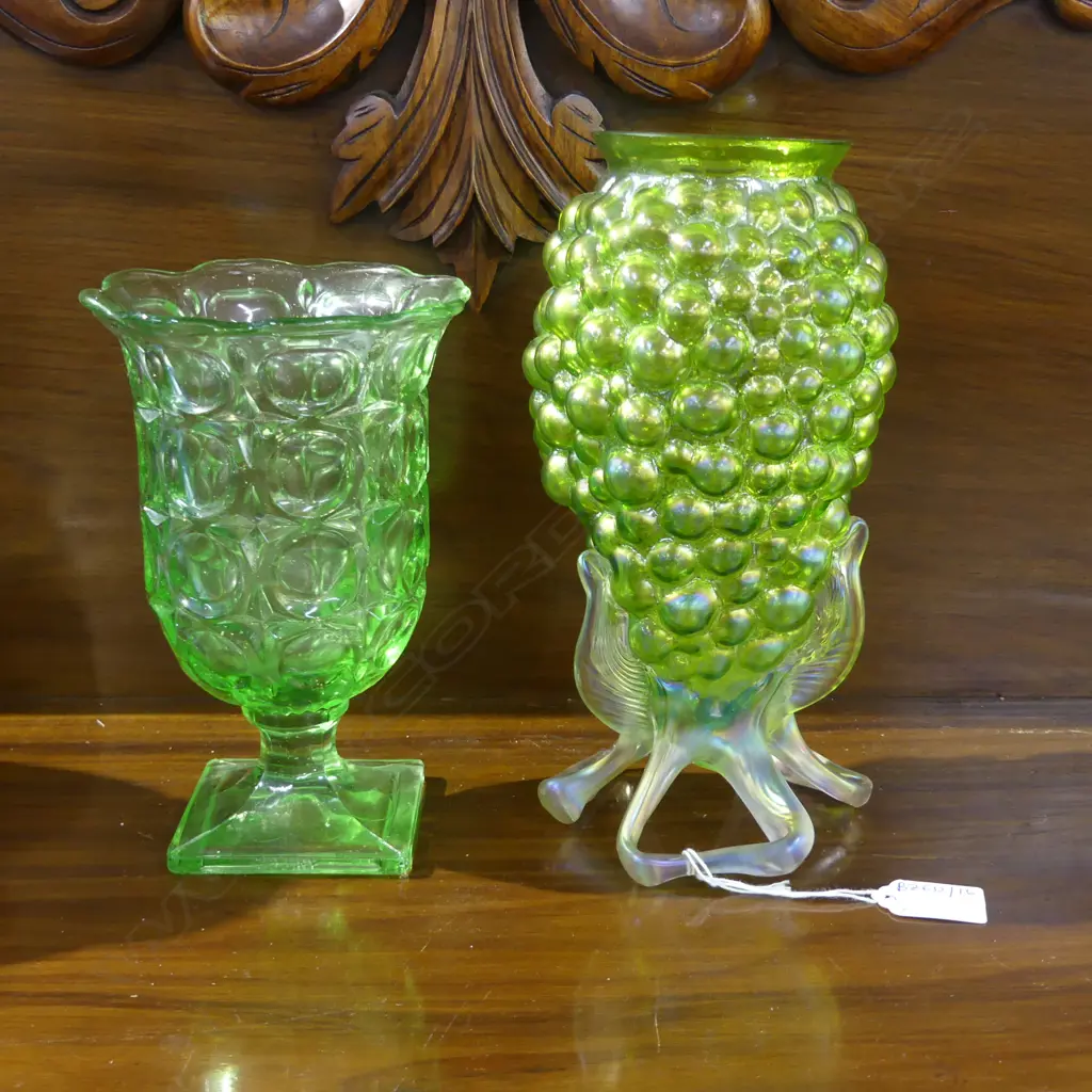 2 GREEN GLASS VASES H.245mm Image 1++