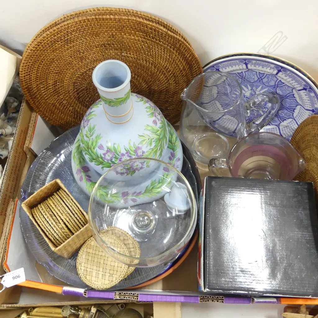 BOX LOT PLATES GLASS SETS  JUGS PLACE MATS ETC Image 1++