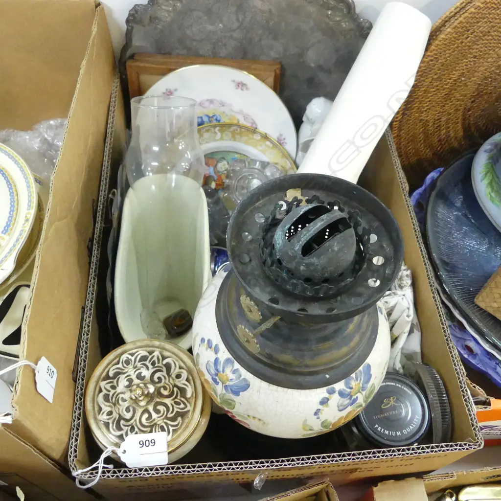 ASST. CHINA; FIGURINES, KERO LAMP, ETC Image 1++