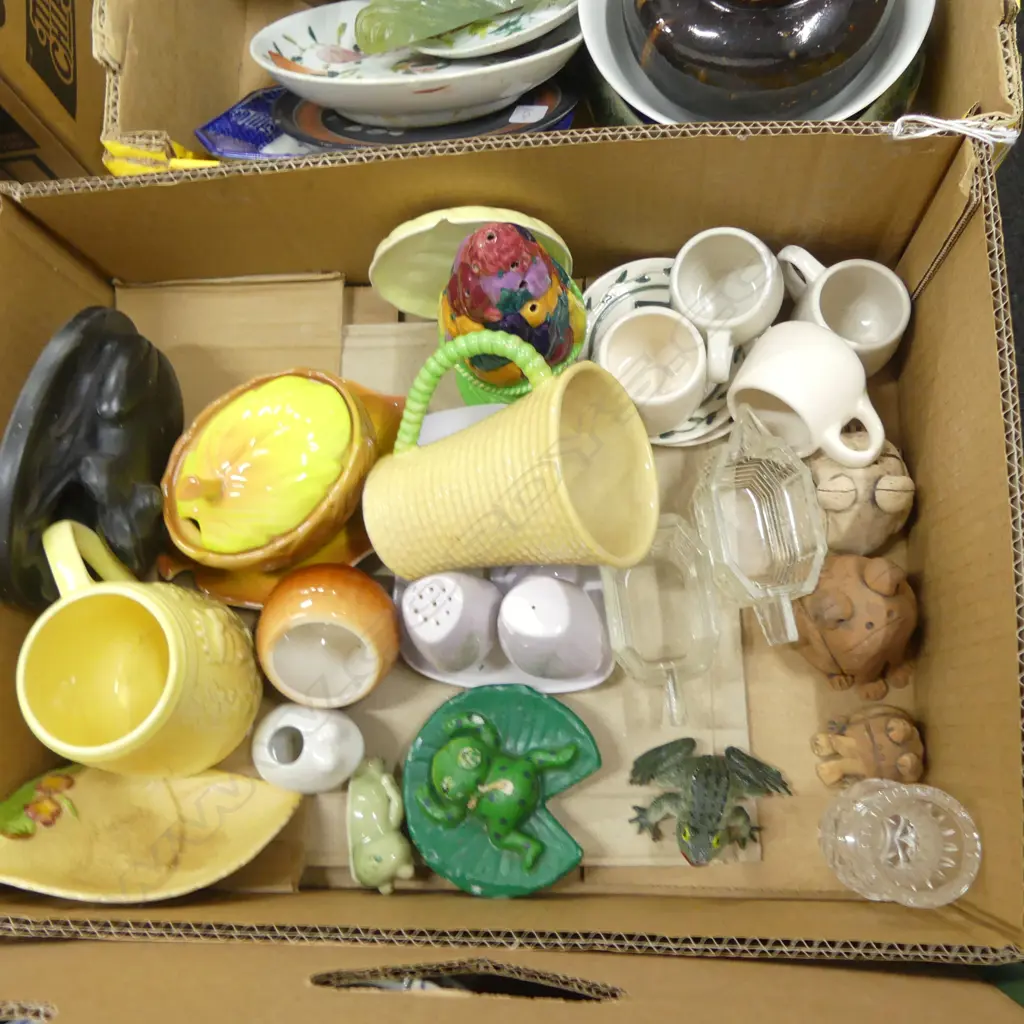 BOX LOT CHINA GLASS FROG COLLECTION ETC Image 1++