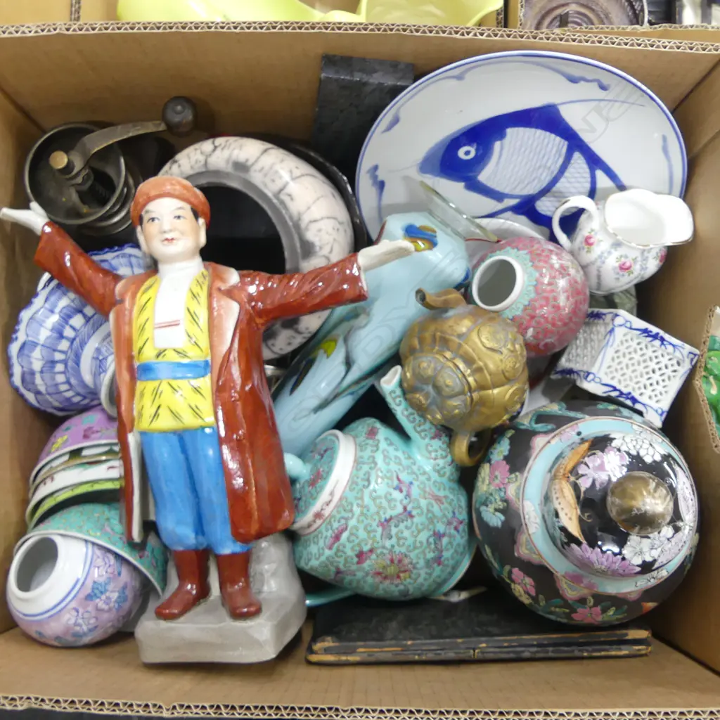ASST. ORIENTAL CERAMICS ETC Image 1++