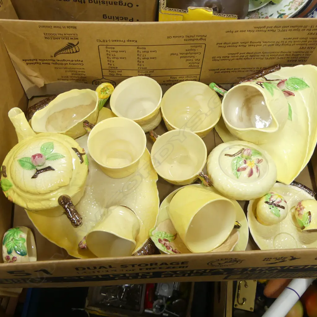 BOX LOT YELLOW LEAF PAT CARLTONWARE CHINA  TEAPOT C/SS DISHES ETC  Image 1++