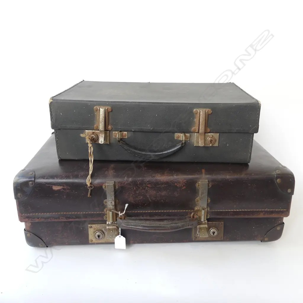 2 VINTAGE SUITCASES W.620mm Image 1++