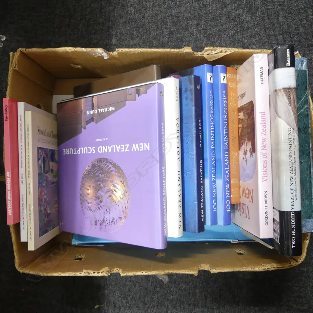 ASST. NZ ART BOOKS Image 1++