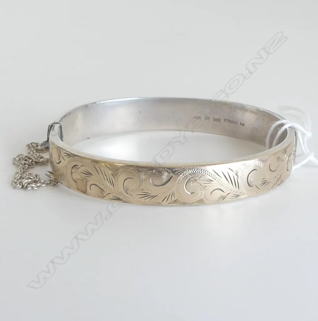 9ct GOLD OVER SILVER ENGRAVED SNAP BANGLE, 17gm Image 1++