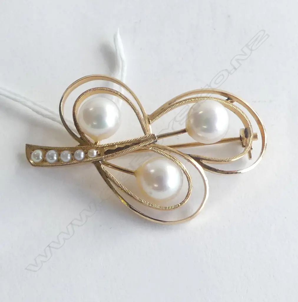 14CT PEARL BROOCH 6.2gms Image 1++
