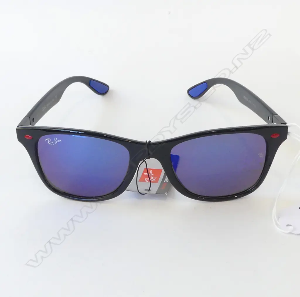 REPLICA RAY BAN REFLECTOR SUNGLASSES in CASE Image 1++