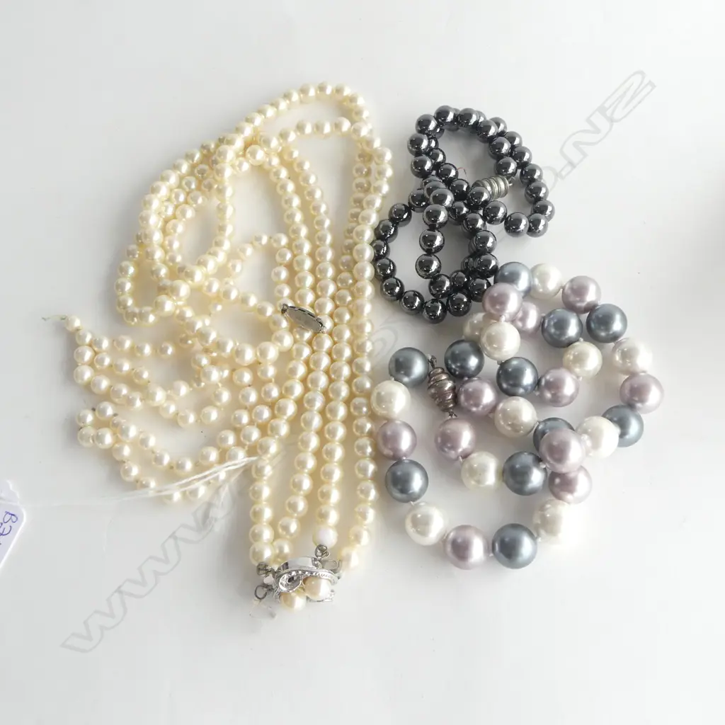 4 NECKLACES; 1 CULTURED PEARL, 2 SIMULATED, HEMATITE Image 1++