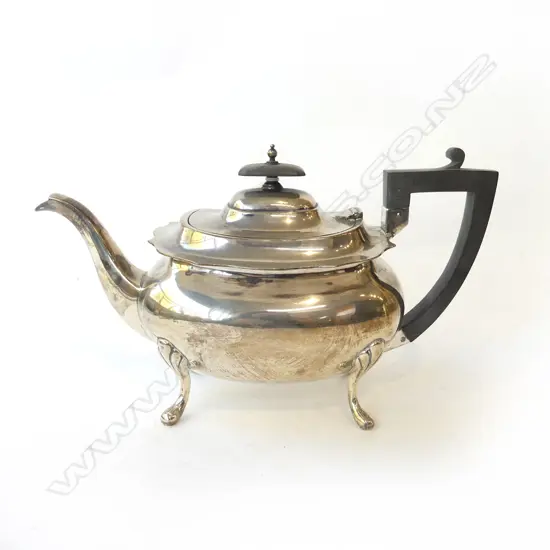 STG SILVER TEA POT, SHEFFIELD 1915 774gms