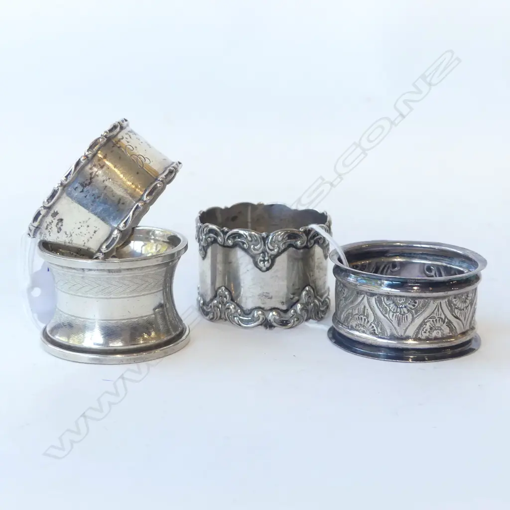 4 SILVER NAPKIN RINGS, 74gm Image 1++