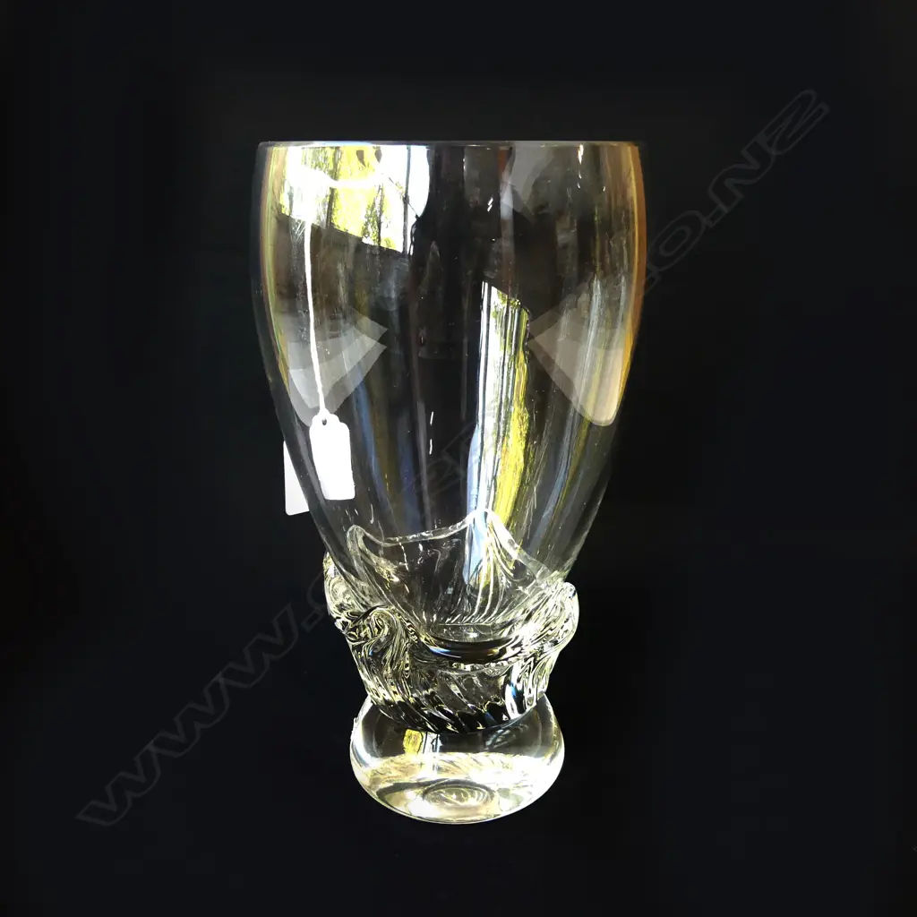 HAND BLOWNED RIEDLE STUDIO GLASS VASE, H.220mm Image 1++