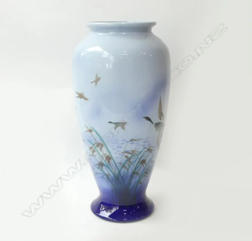 FALCON WARE, MISTY MOON PATTERN, HAND PAINTED VASE, H.380mm Image 1++