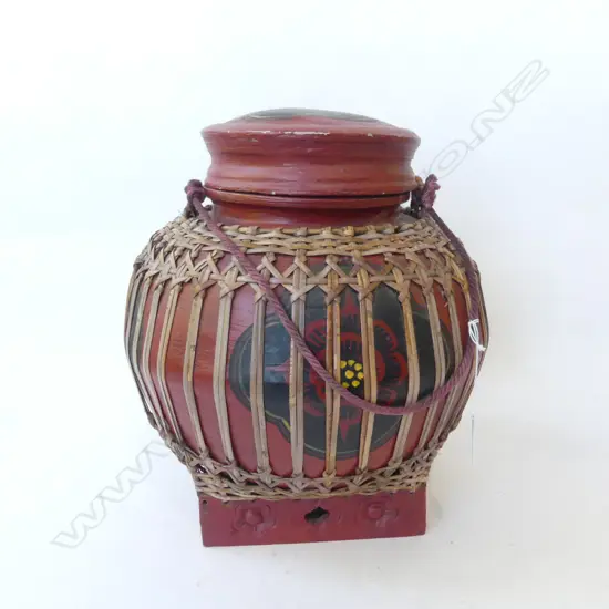 LG ORIENTAL LIDDED RED CONTAINER H.330mm