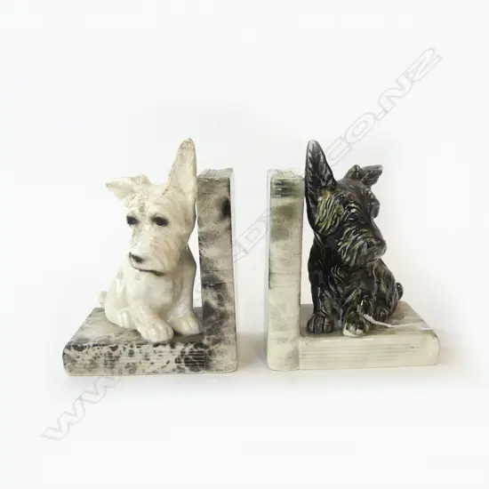 PR OF VINTAGE CHINA BLACK & WHITE SCOTTIE DOG BOOKENDS, H.140mm