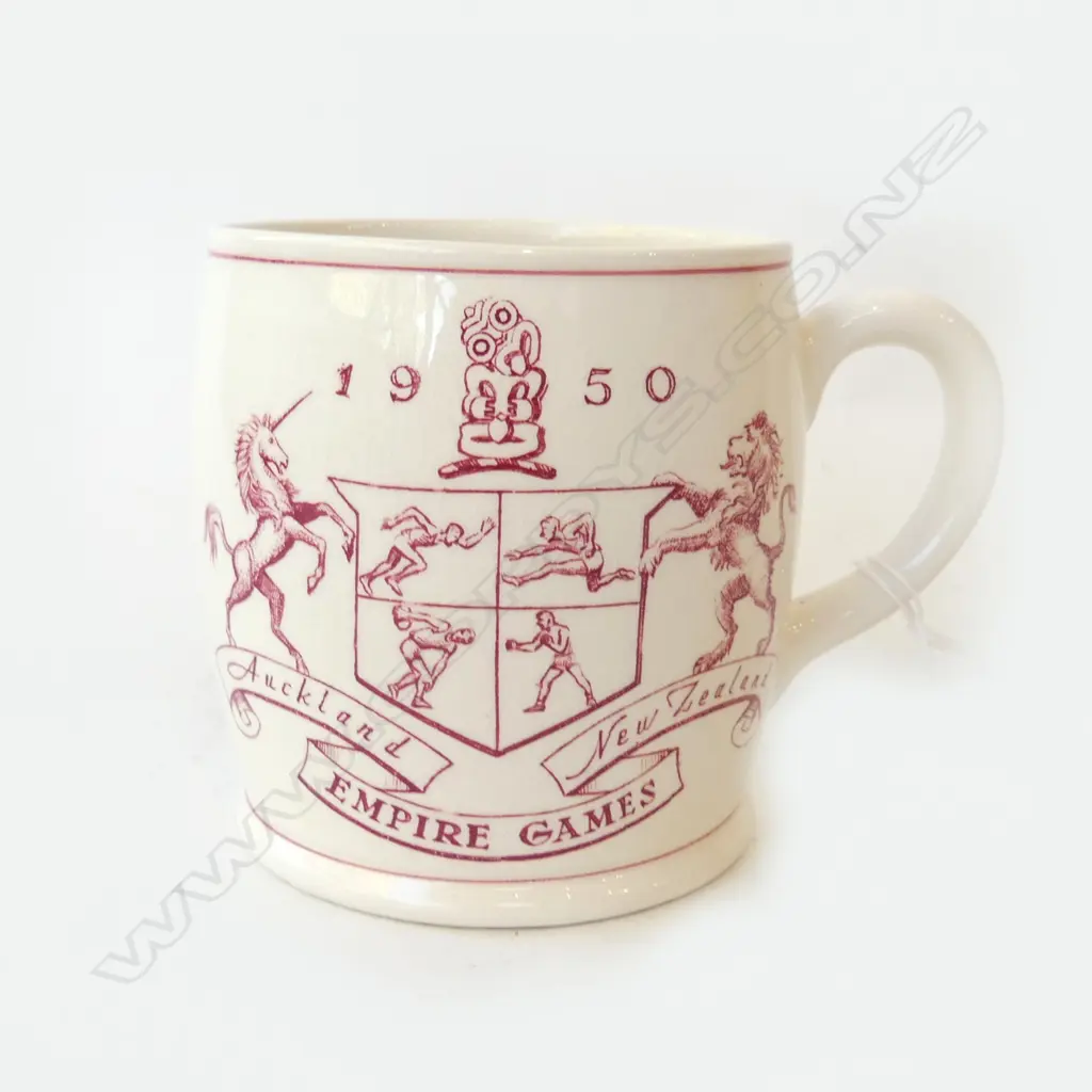 CROWN LYNN EMPIRE GAMES 1950 SOUVENIR MUG, H.100mm Image 1++