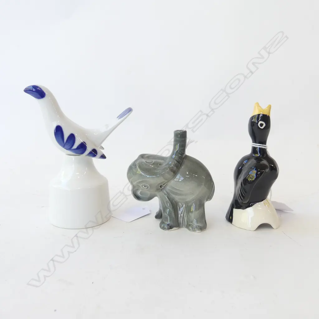 ROYAL WORCESTER PIE FUNNEL, H.130mm, NUT BROWN ELEPHANT FUNNEL, BLACK BIRD FUNNEL Image 1++