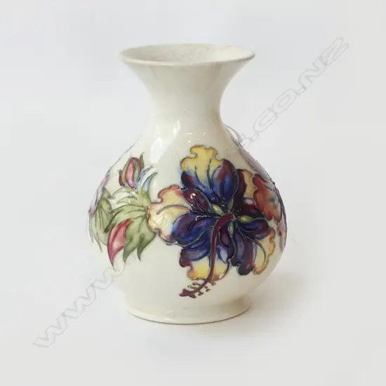 WILLIAM MOORCROFT HIBISCUS PATTERN VASE, H.150mm