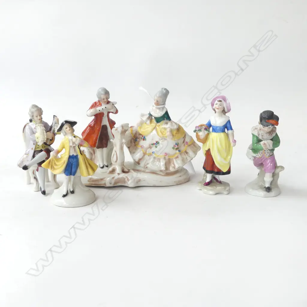 FIVE CONTINENTAL PORCELAIN FIGURES, 100mm TALLEST Image 1++