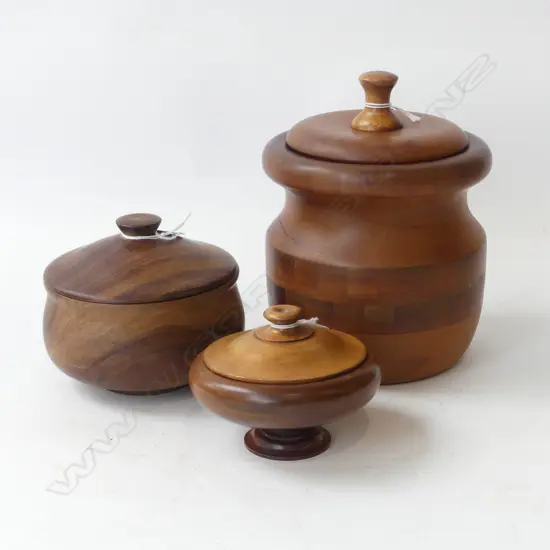 3 NATIVE TIMBER TURNED LIDDED JARS, TALLEST H.190mm
