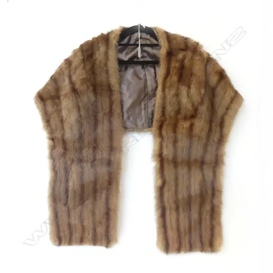 FUR STOLE IN EXCELLENT CONDITION, L.1620MM