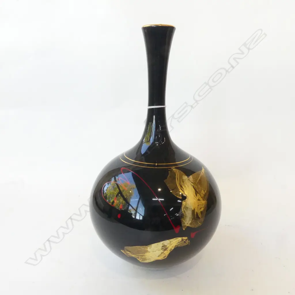 PETER COLLIS POTTERY VASE Image 1++