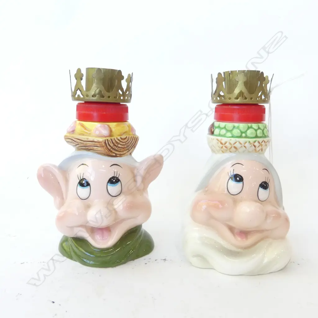 TWO VINTAGE DISNEY KEROSENE LAMPS BASHFUL & DOPEY STAMPED “CROWN C DISNEY LAMP”, H.135MM Image 1++