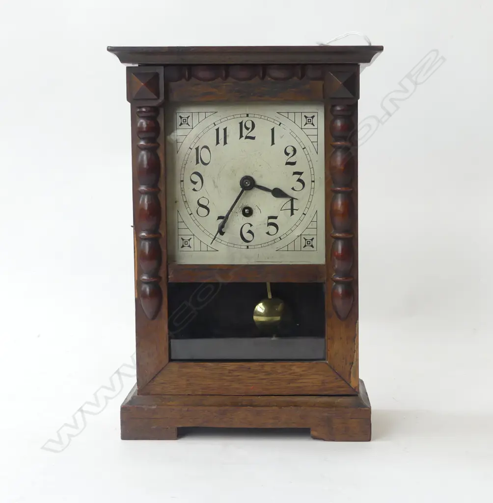 EDWARDIAN WOODEN CASED MANTEL CLOCK, H.280mm Image 1++
