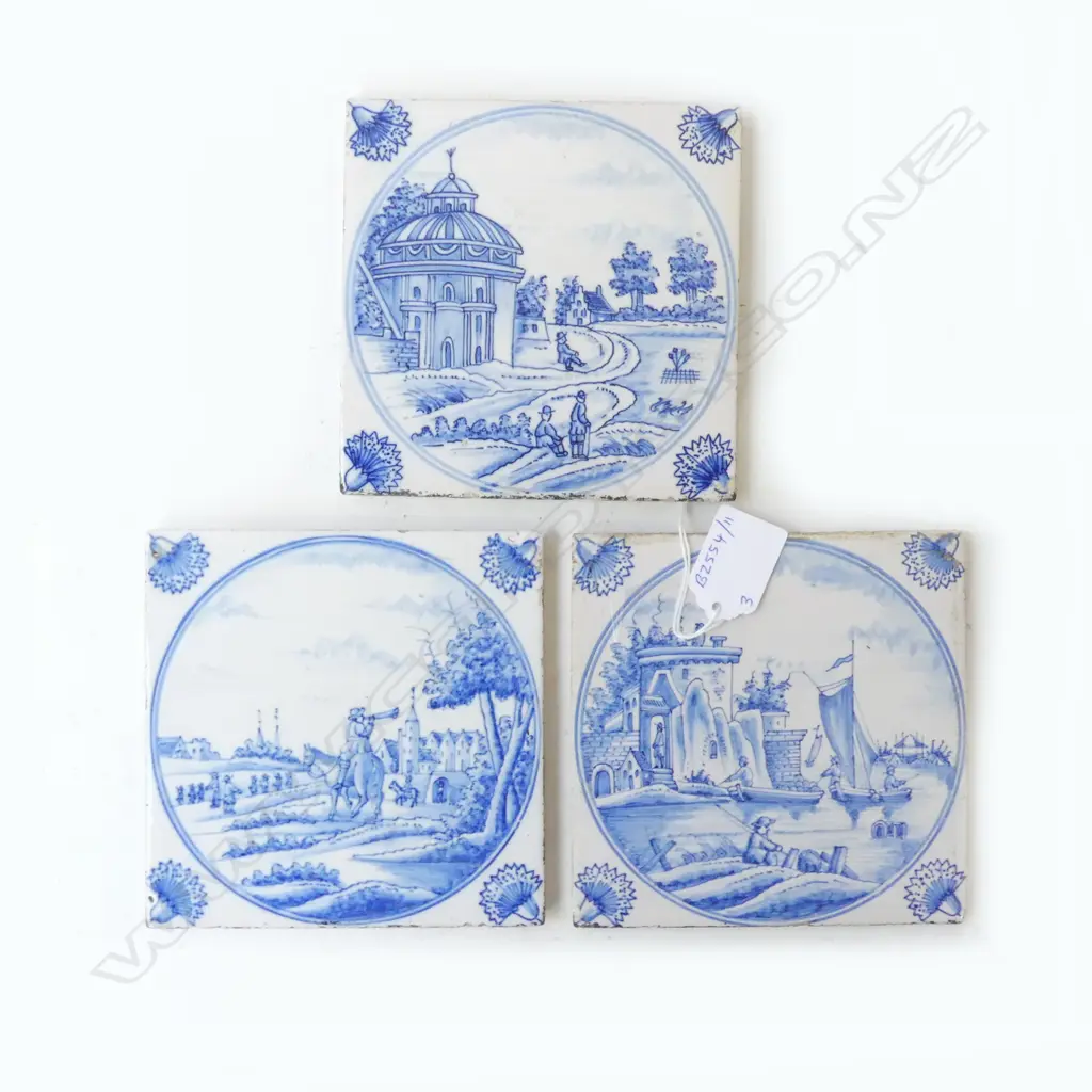 3 EARLY DELFT SANDY BACK POLYCHROME TILES POSSIBLY 17TH CENTURY, L.130MM Image 1++