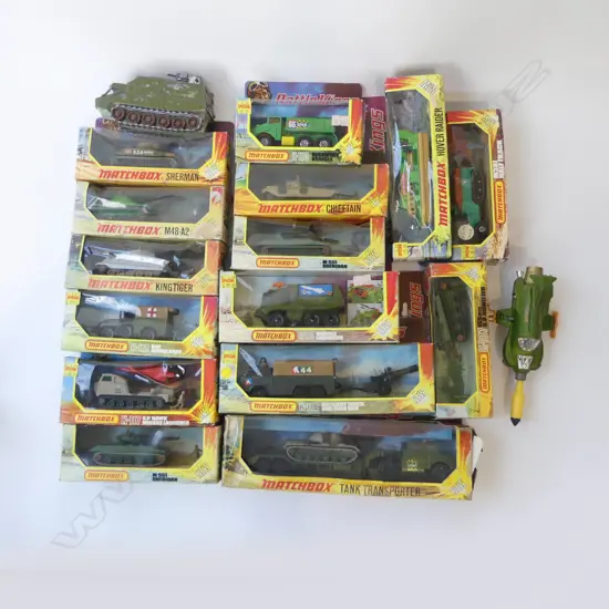 15 MATCHBOX 'BATTLE KINGS' MILITARY VEHICLE MODELS + 2 LOOSE DINKY TOYS