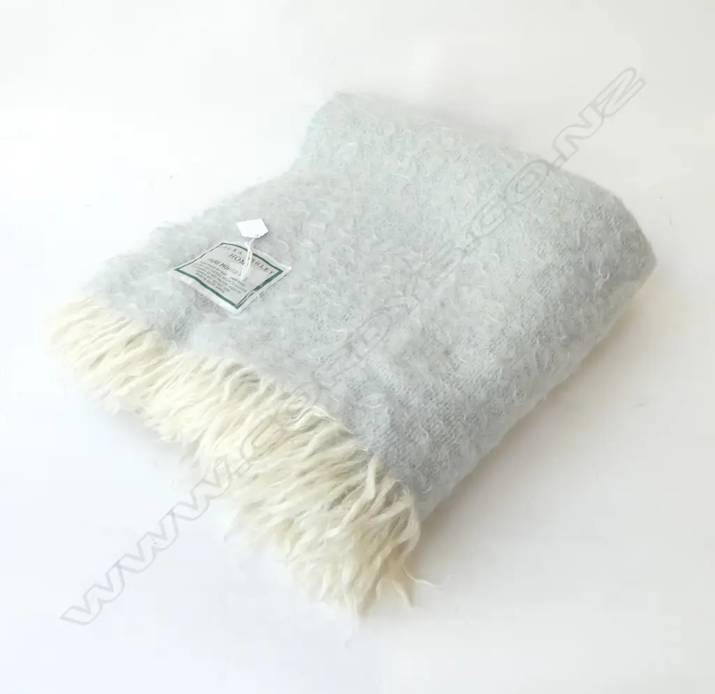 LAURA ASHLEY S/AFRICAN MOHAIR RUG Image 1++