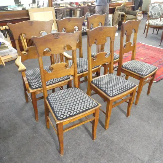 6 EARLY 20thC OAK DINING CHAIRS (1 A CARVER)
