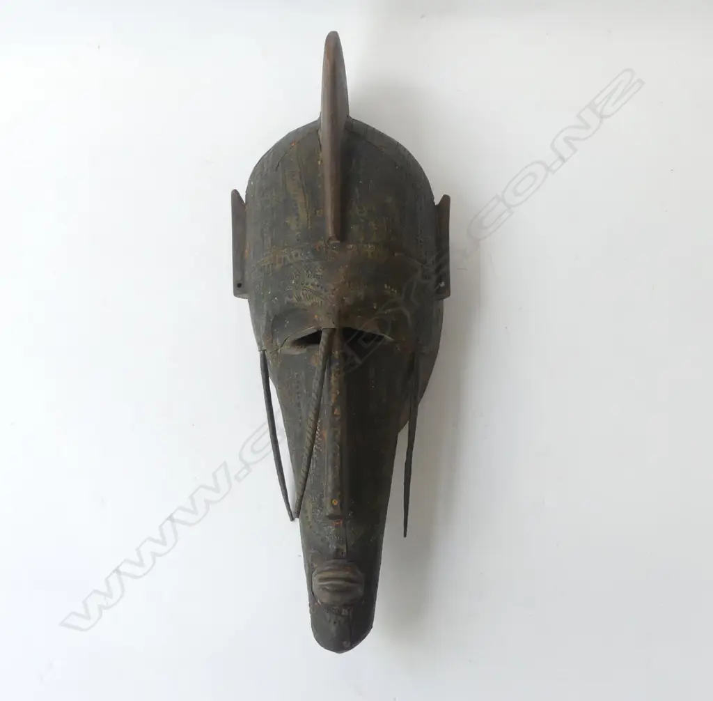 LARGE CARVED WOOD AND COPPER VINTAGE AFRICAN FACE MASK, Image 1++
