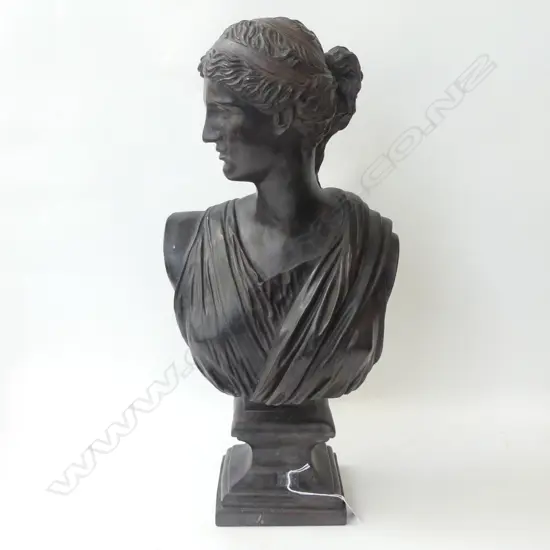 BRONZED RESIN BUST GRECIEN LADY, H.580mm