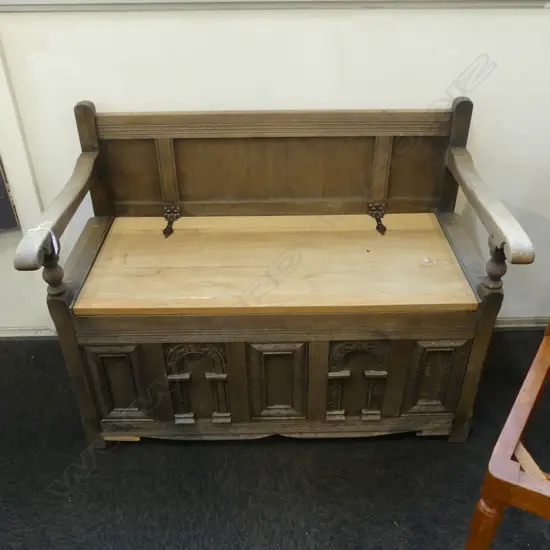 MONKS BENCH - LIFT UP SEAT FOR STORAGE