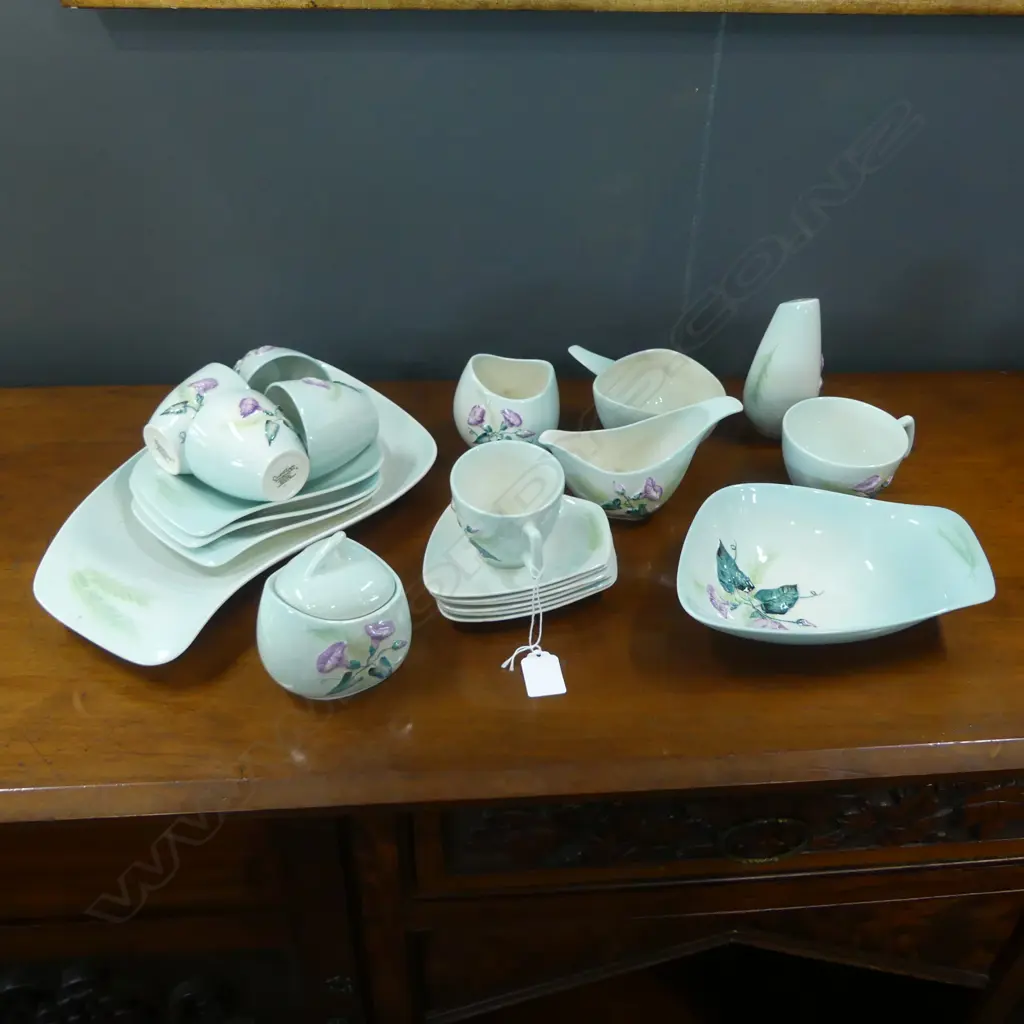 COLLECTION 1950s CARLTONWARE PALE BLUE CONVOLVULUS Image 1++