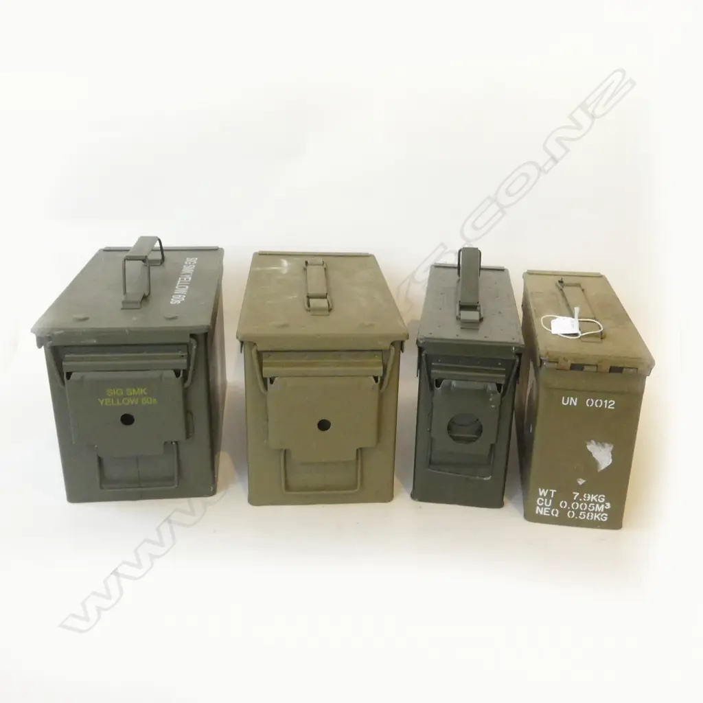 4 GREEN METAL AMMO CASES W.300mm Image 1++