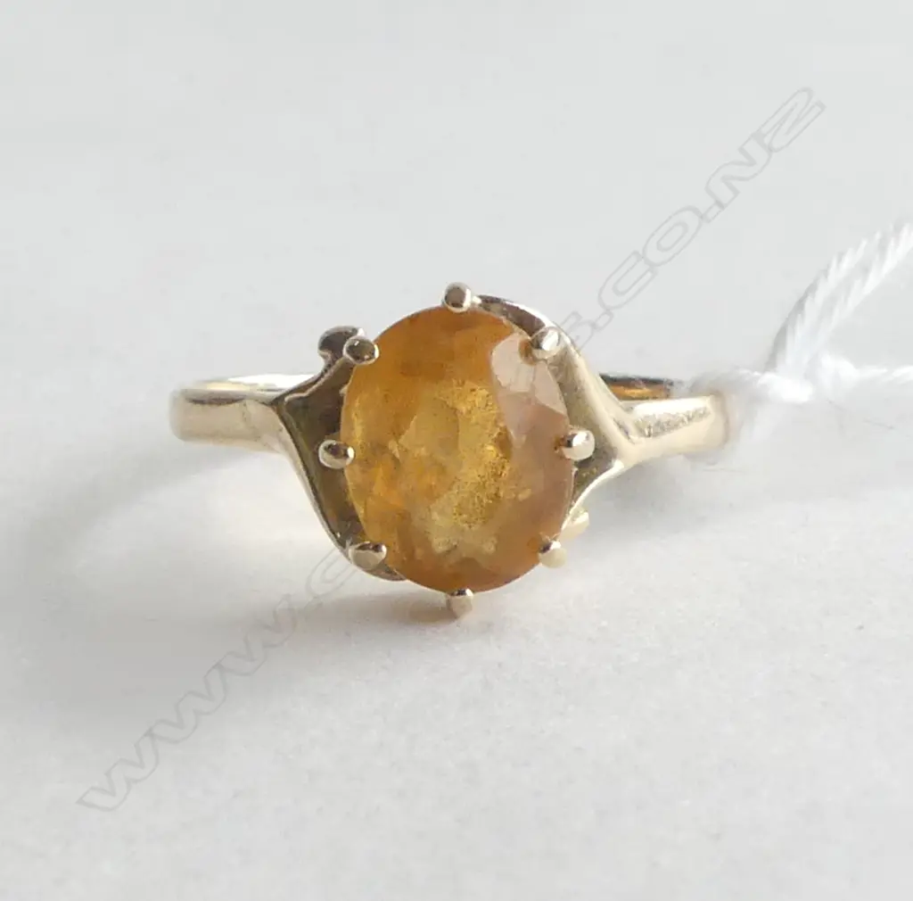 9CT CITRINE RING SIZE Q  2.3gms Image 1++