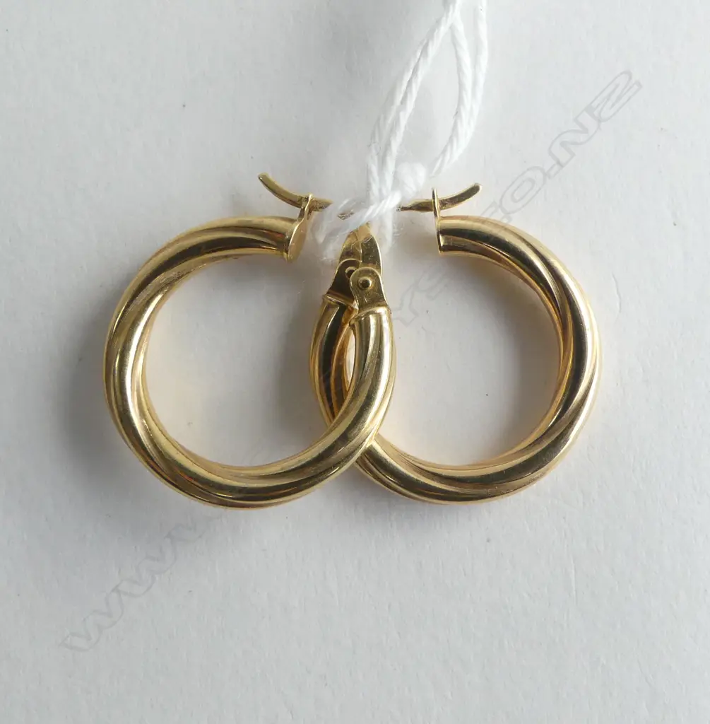 PR 9ct YELLOW GOLD TWIST HOOP EARRINGS 1.22gms Image 1++